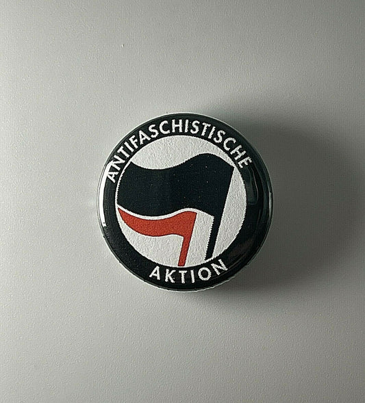Antifastiche Aktion Anti-Fascist Action Antifa 1.25" Button A004B125 Pin Badge
