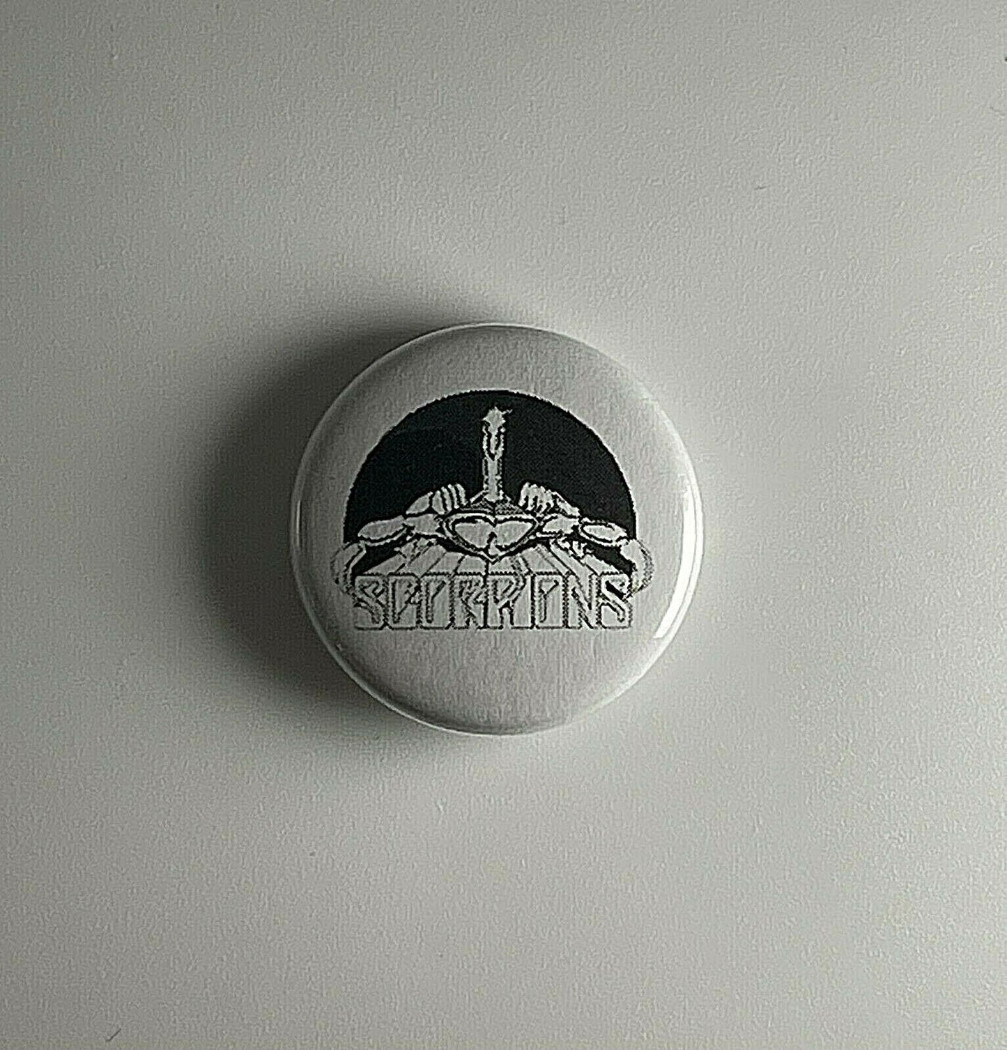 Scorpions Lovedrive 1" Button S025B Badge Pin