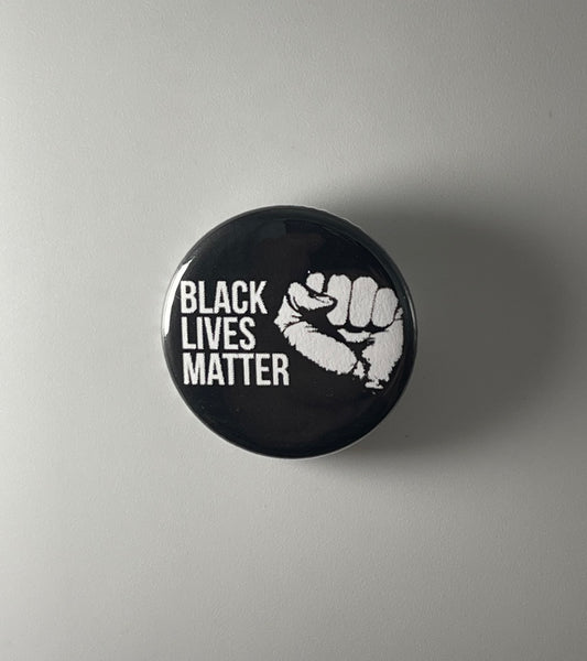 Black Lives Matter 1.25" Button B009B125 Badge Pin