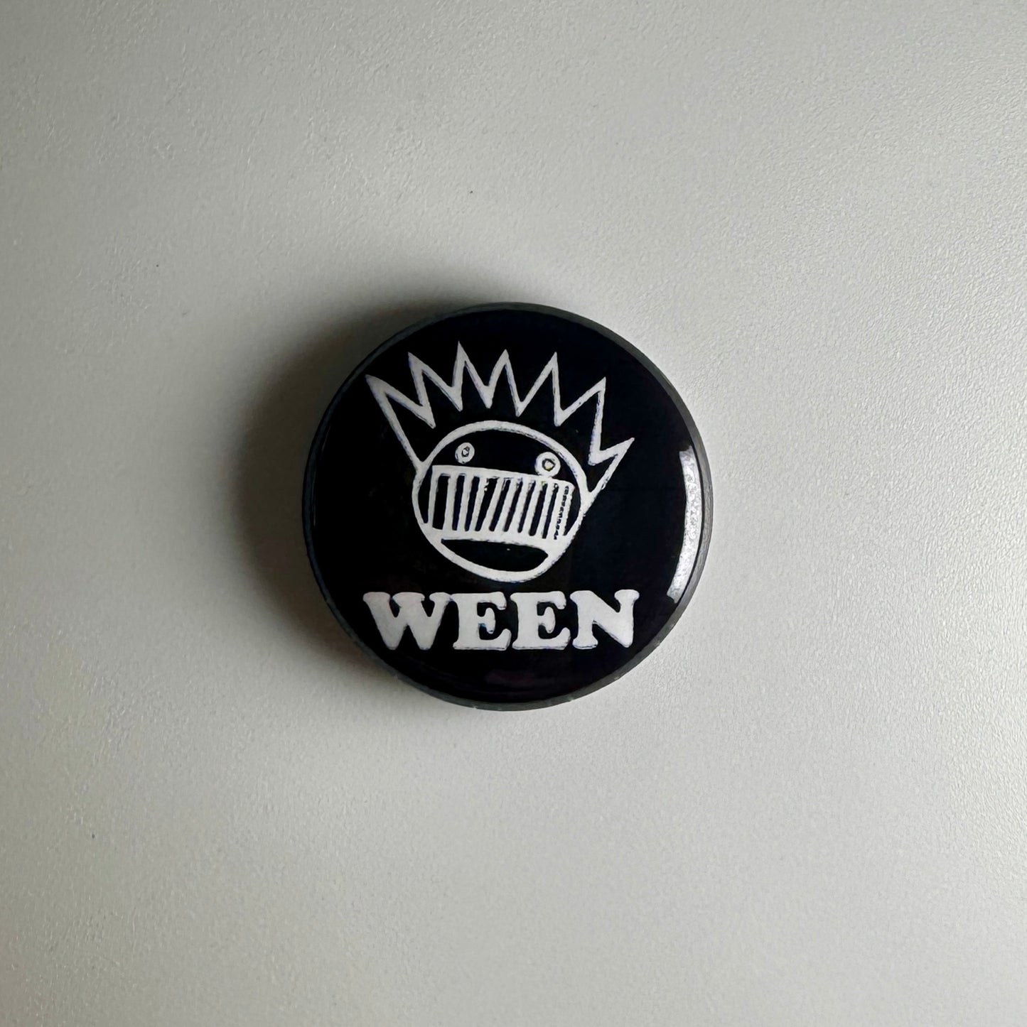 Ween Boognish 1" Button W007B Badge Pin