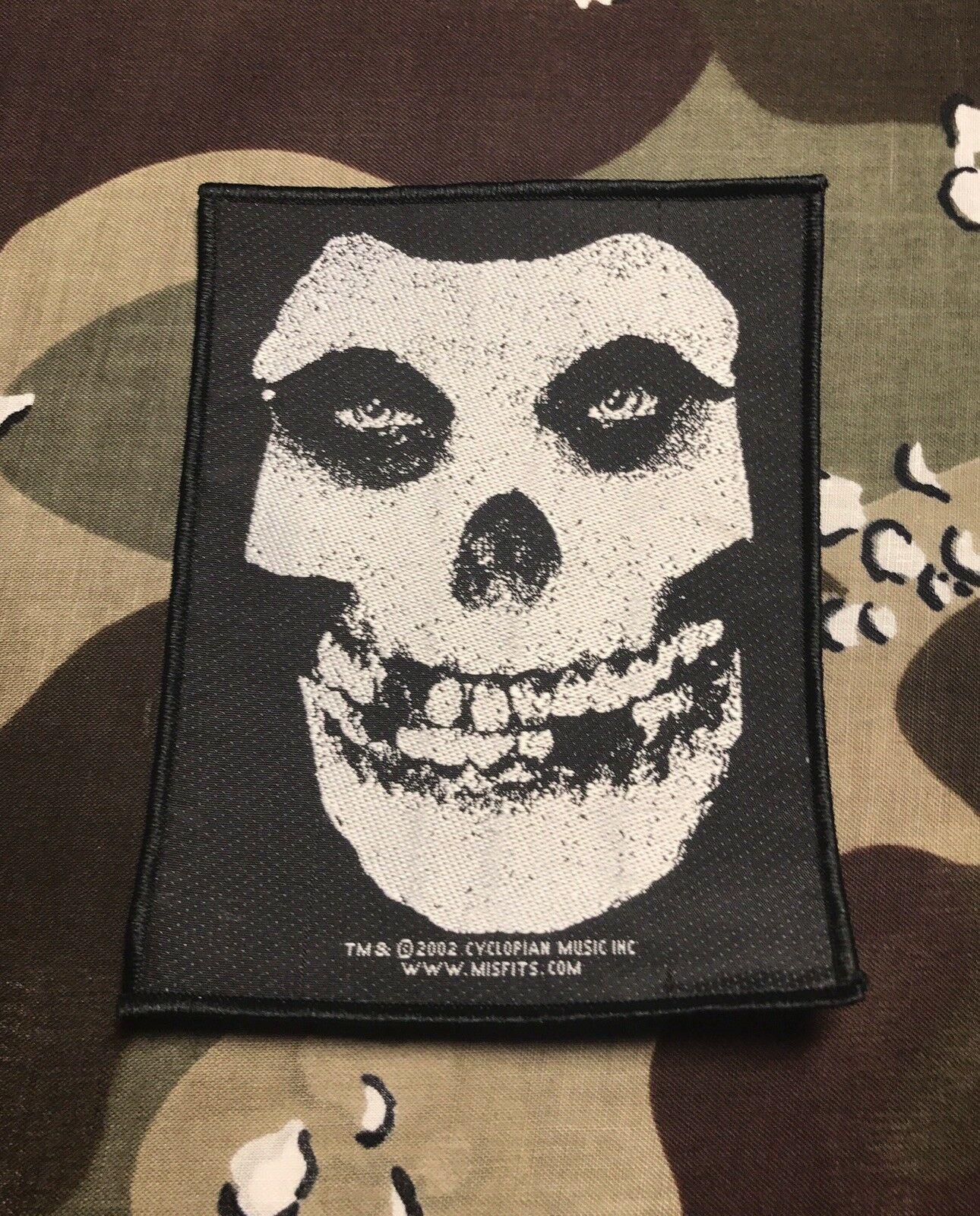 WOVEN PATCHES